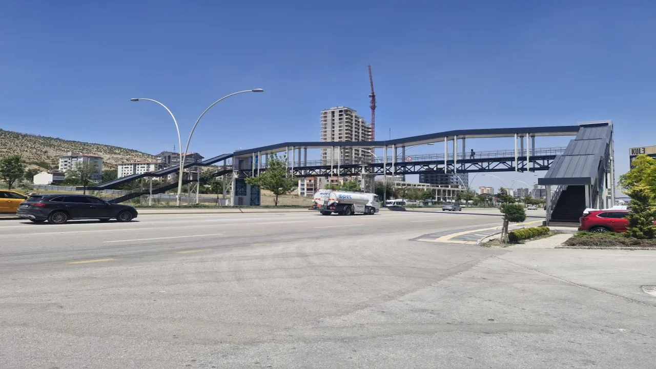 6 ADET YAYA ÜST GEÇİT YAPIM İŞİ