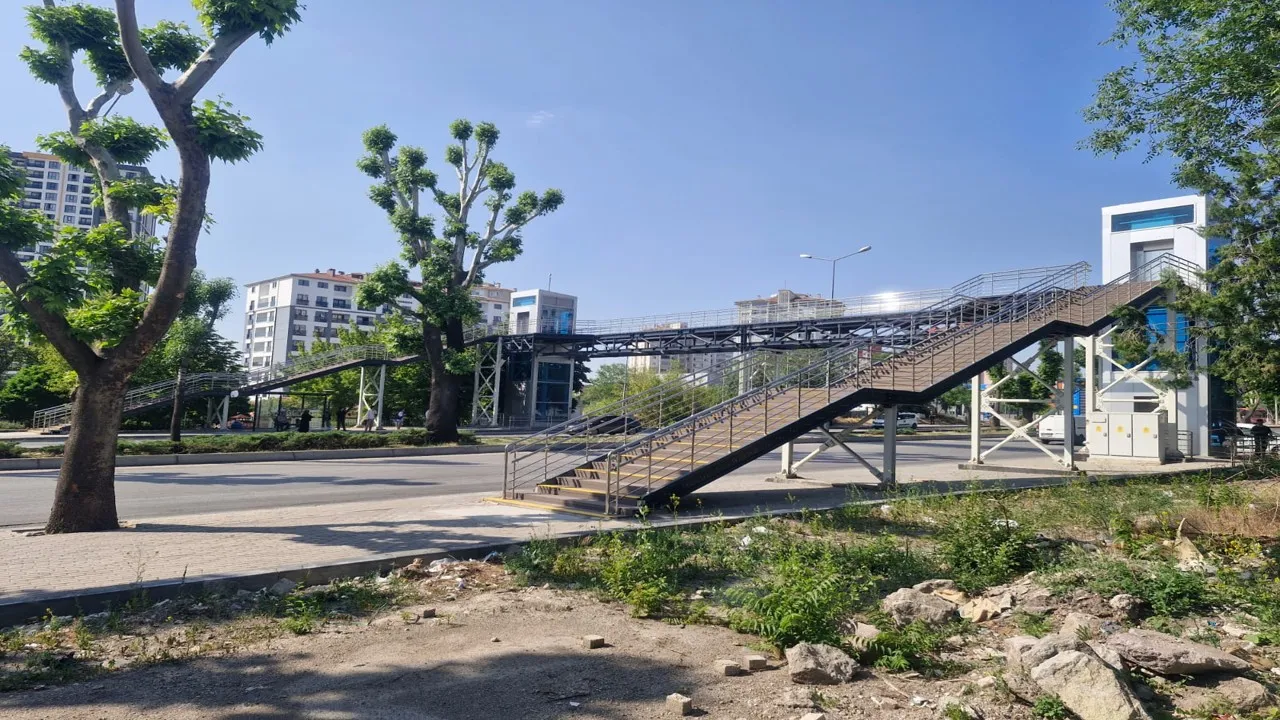 6 ADET YAYA ÜST GEÇİT YAPIM İŞİ