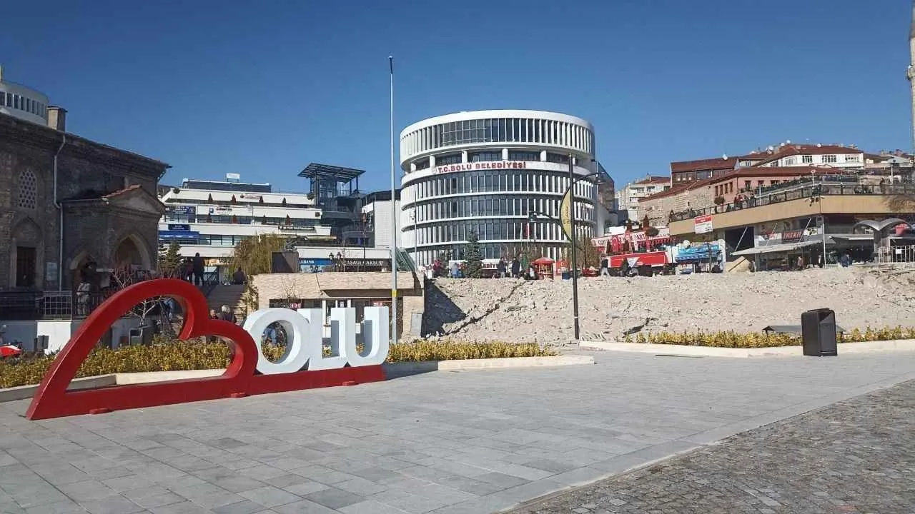 DEMOKRASİ MEYDANI İŞ MERKEZİ YAPIM İŞİ